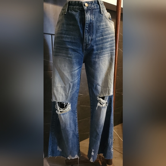 Distressed flares - Picture 1 of 2